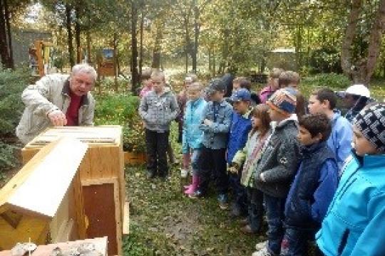 Detský včelársky krúžok v Drahovciach